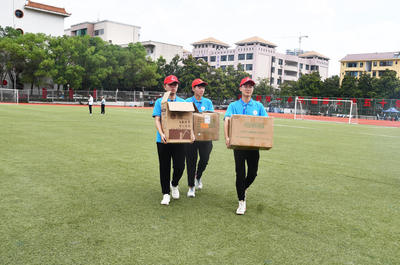 新邵 志愿“藍”為民運會增色添彩——運動咨詢服務點亮盛會